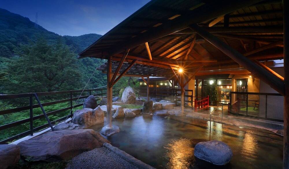 鬼黒美湯　大露天風呂 / 1