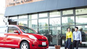 施設の入り口 / 24