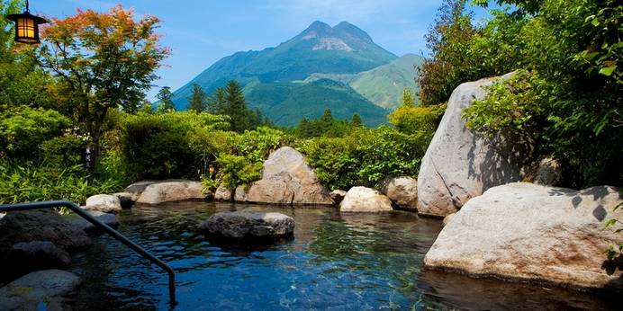 由布院温泉 柚富の郷 彩岳館（大分県 旅館） / 1