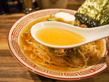 「オニヒゲロック」料理 902283 さんぷらー（スープ）