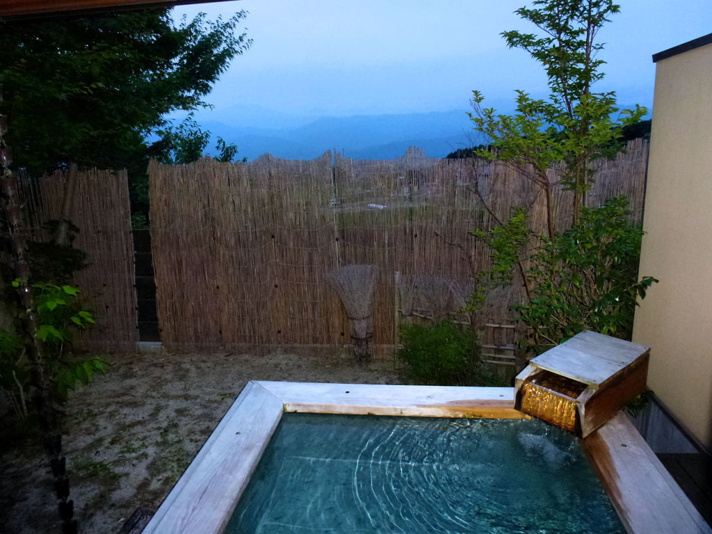 露天風呂付き客室で自分たちへ最高のご褒美を。3451694