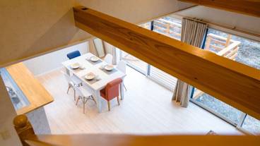 客室内のダイニングエリア / 10