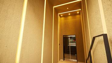 施設の入り口 / 15