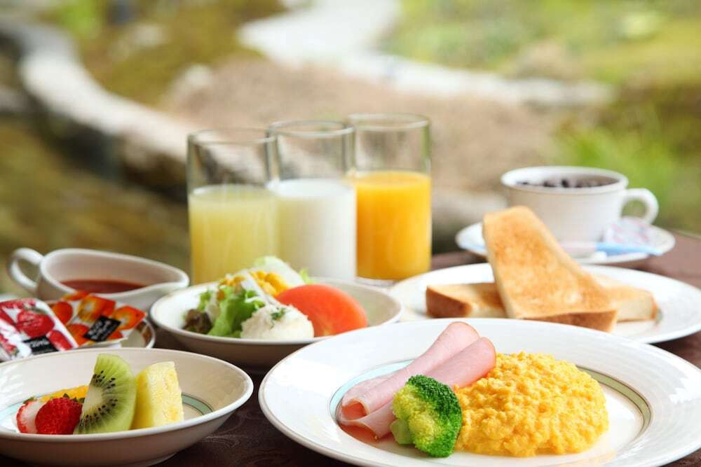 朝食