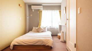 ダブルルーム402