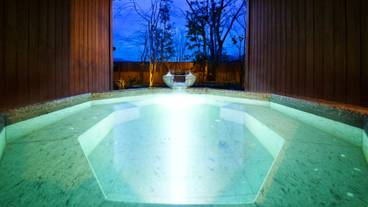 本館貸切露天風呂　事前予約制 / 2