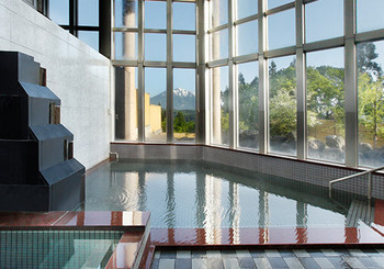 ゴルフ場・温水プール・科学館など施設が充実。天文台で満天の星を観測しよう3652938