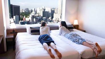 客室 / 29