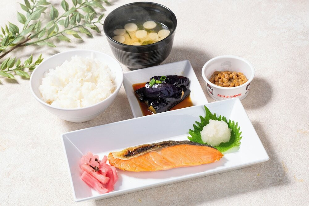 朝食