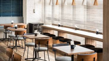 朝食スペース / 13