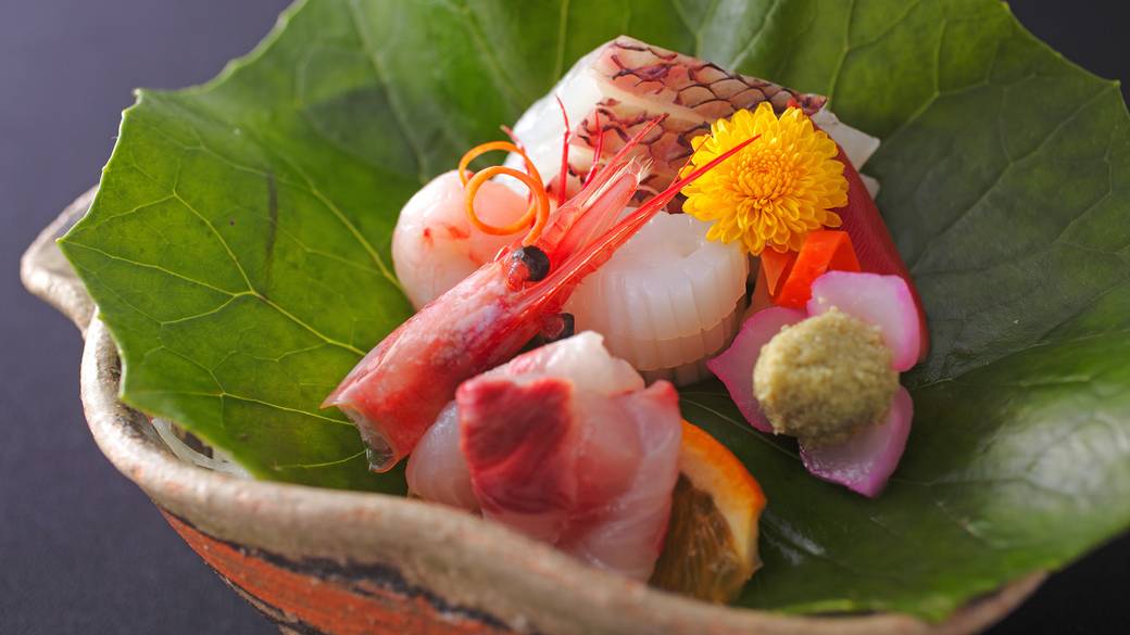 伊豆の食材を堪能できる
品数豊富な会席料理 / 4