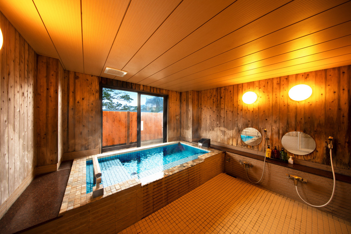 稲取赤尾ホテル(イナトリオンセン カシキリブロノヤド アカオホテル カイフウロウ) / 3