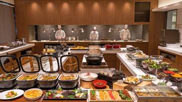 夕食／ビュッフェ台一例 / 1