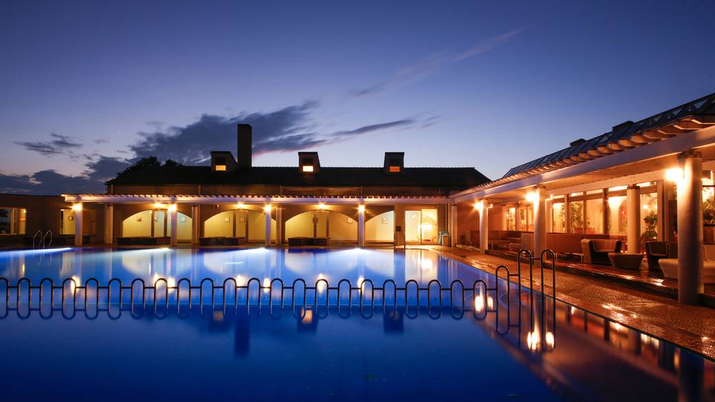 ナイトプール / 3