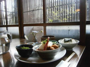 奈良の代表的カフェ「カナカナ」592147