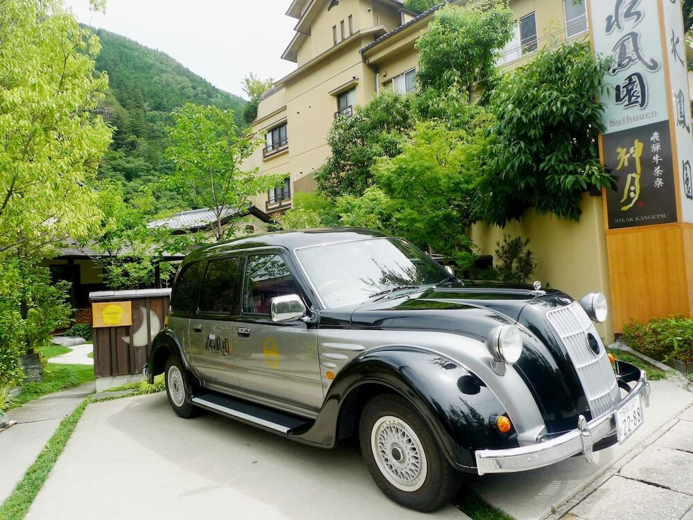 クラシックカーでお迎え♪親子三世代旅にもおすすめのお宿4026370