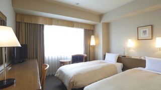 モデレート ツインルーム 喫煙可