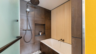 デラックス ルーム バルコニー (River)