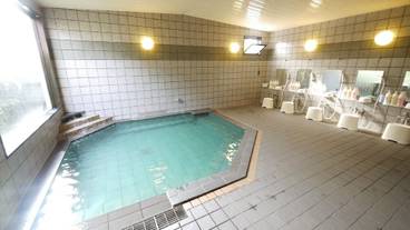 屋内スパ浴槽 / 1