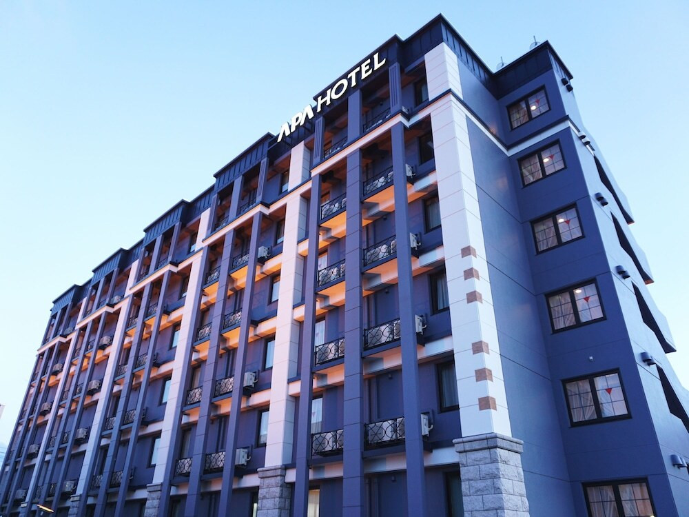 6.自慢のカレーで朝から元気もりもり♪「アパホテル＜本八戸＞」4023350