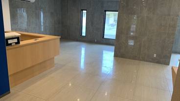 内部エントランス / 2