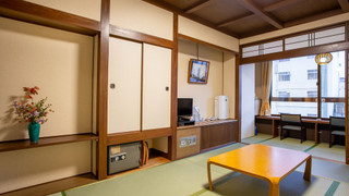 【道頓堀側】和室8畳（バス温水トイレ/wi-fi/二重窓）