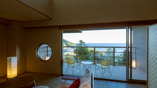 静かな入り江を望むメゾネットスイート [和洋室] [禁煙] [海が見える]