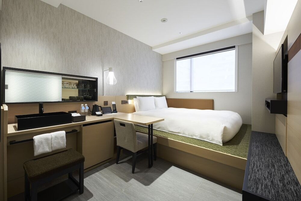 和モダンなお部屋でお茶をすすろう3968864