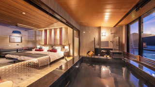 ロイヤル ツインルーム 専用バスルーム オーシャンビュー