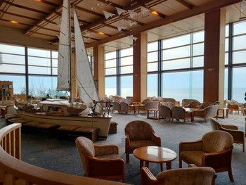 新潟の四季を味わえる、波打ち際の温泉宿4244748