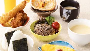 食事・飲み物 / 4