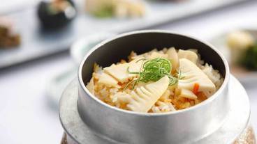 食事・飲み物 / 3