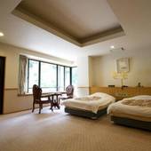 犬鳴山グランドホテル紀泉閣（大阪府 旅館） / 2