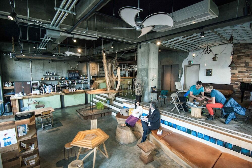 ロビーラウンジ