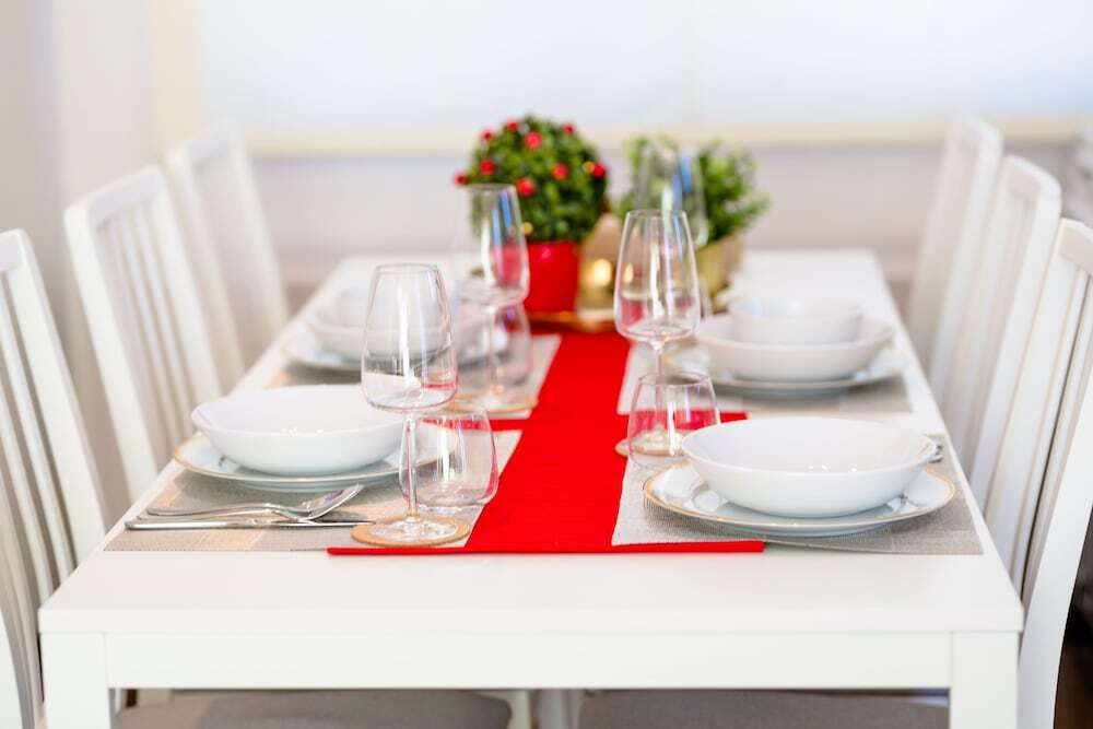 客室内のダイニングエリア