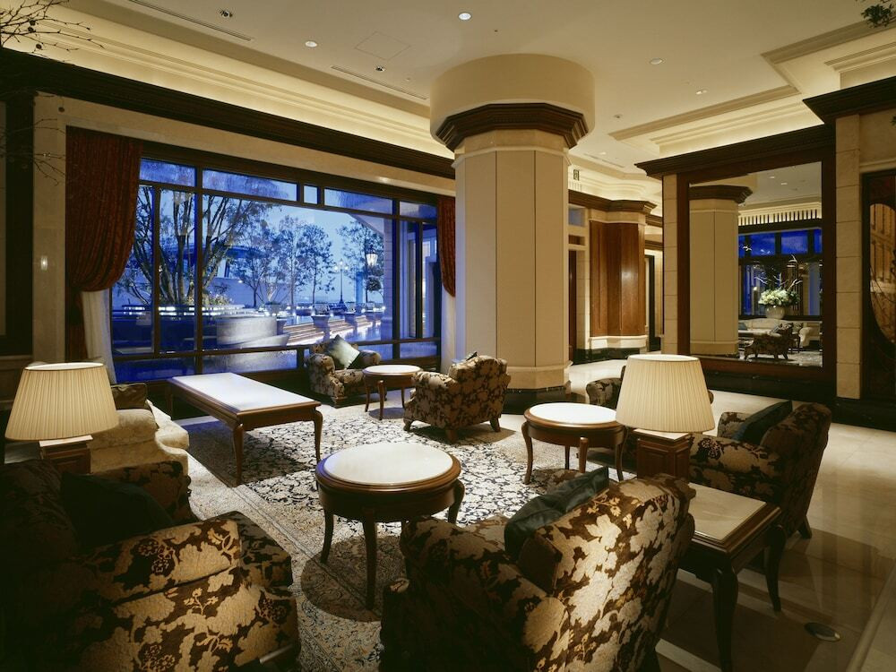 アロマのいい香りで出迎えてくれるロビー3722354