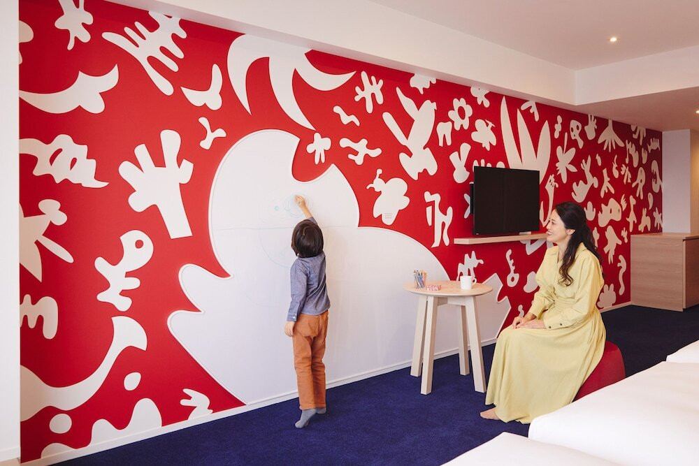 広いアトリエやお部屋で、さまざまな遊びや表現を楽しもう！4772030