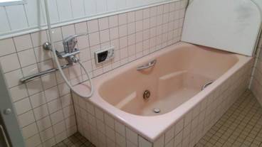 深めの浴槽 / 12