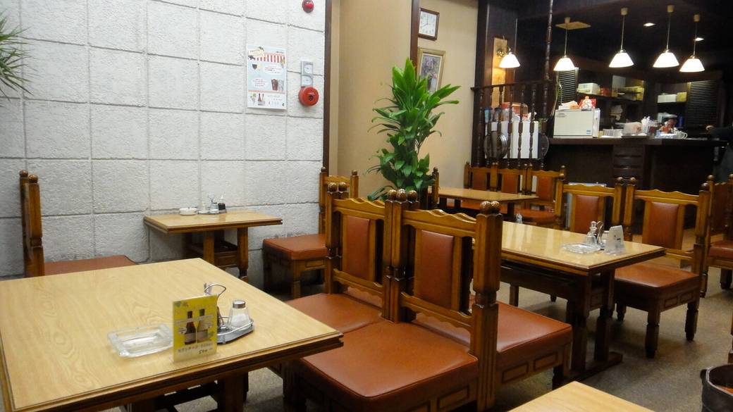 昭和な雰囲気が◎
老舗店でランチ / 3