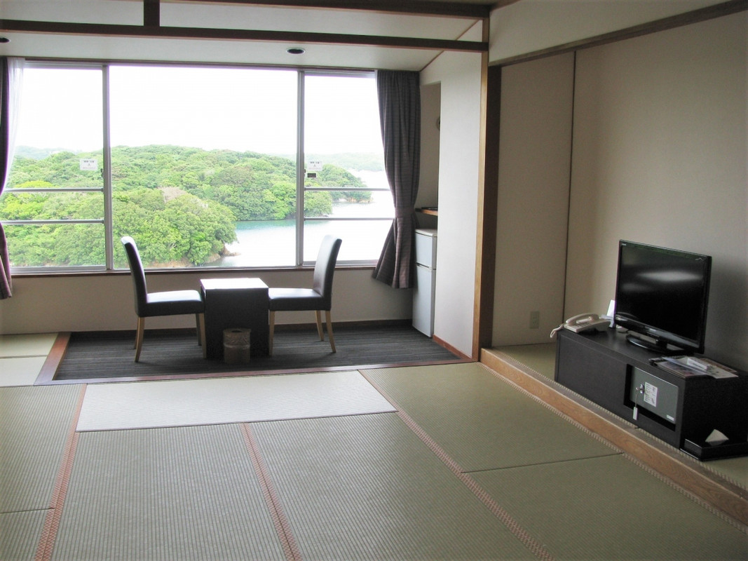 和室１２畳はゆったりと寛げる