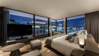 コーナーバルコニーダブルルーム 禁煙 (ラウンジアクセス付)