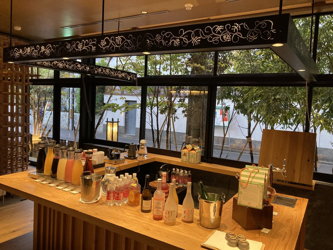 無料ラウンジのドリンク類