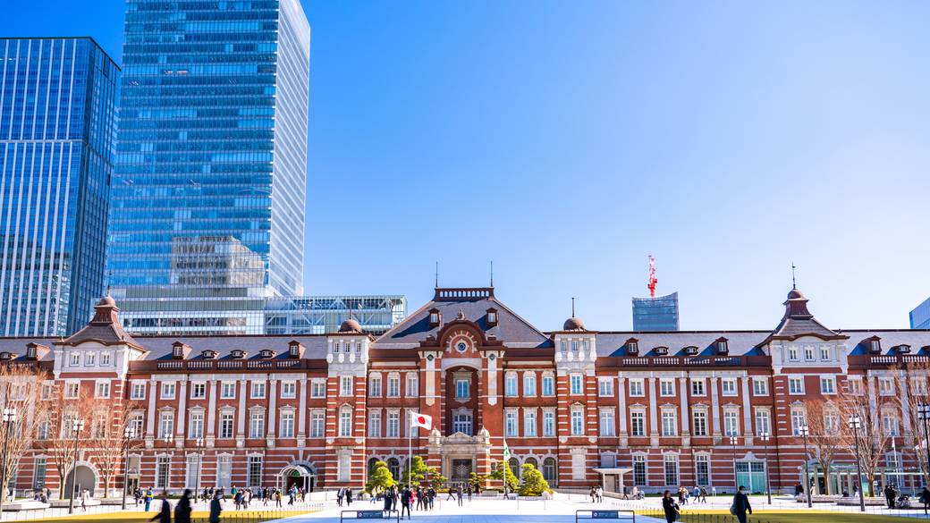 新幹線で東京へ
駅ナカをサクッと散策 / 1