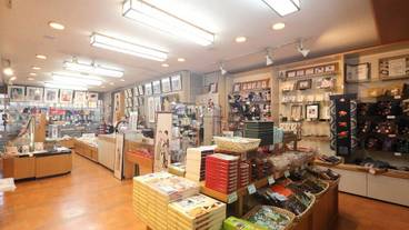 ギフト ショップ / 8