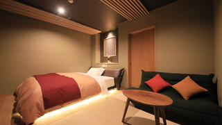 [別館] 温泉半露天風呂付きキング (禁煙)