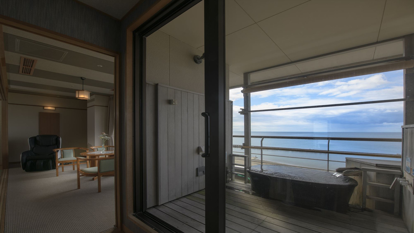 波打ち際まで徒歩約1分！源泉かけ流しの露天風呂付き客室がある宿4232597