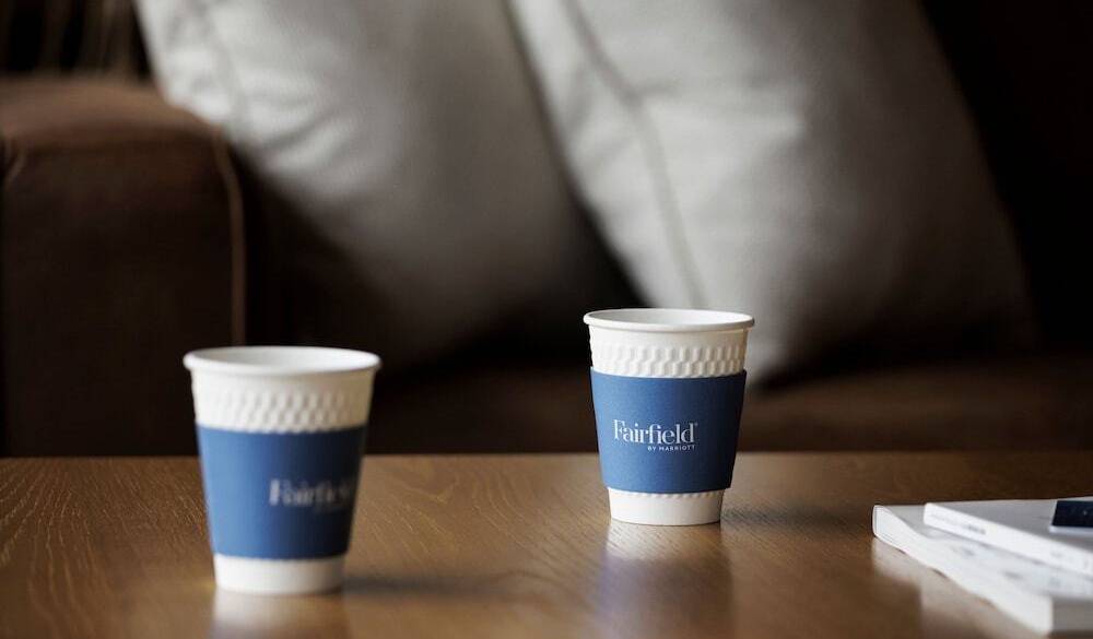 コーヒーでくつろぐ / 2