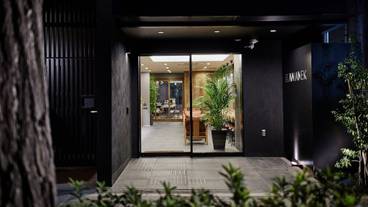 施設の入り口 / 14