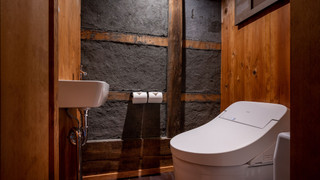 107 本館 · 歳吉屋 半露天風呂 禁煙