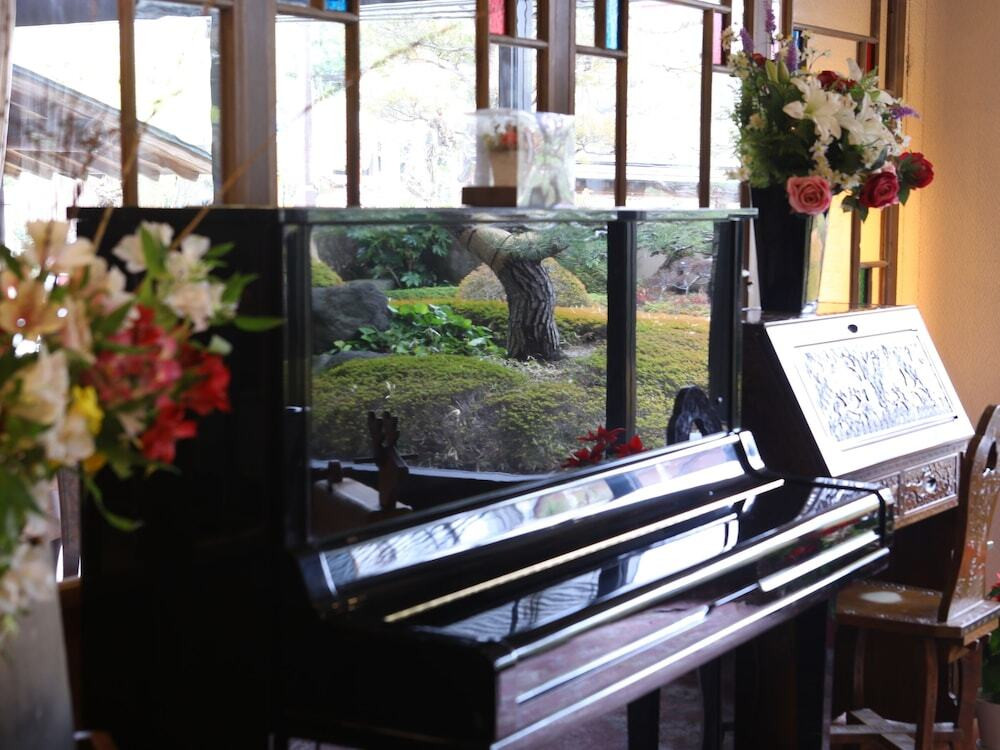 ロビーラウンジ